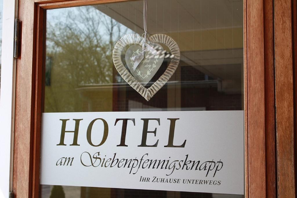 Hotel Am Siebenpfennigsknapp Люнен Экстерьер фото