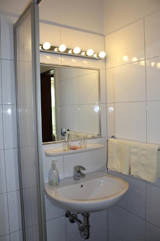 Hotel Am Siebenpfennigsknapp Люнен Номер фото
