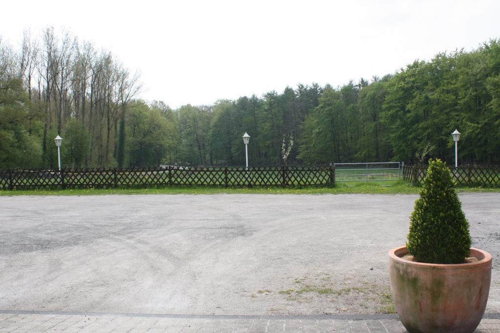 Hotel Am Siebenpfennigsknapp Люнен Экстерьер фото